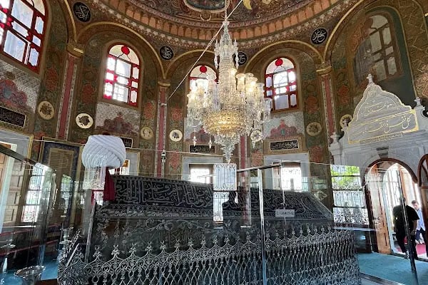 Fatih Sultan Mehmet Türbesi - Resim 6