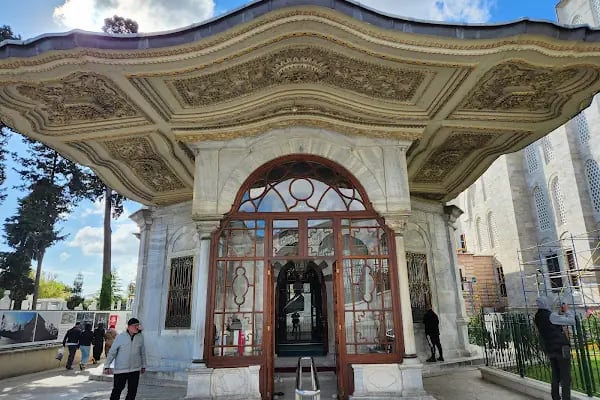 Fatih Sultan Mehmet Türbesi - Resim 7