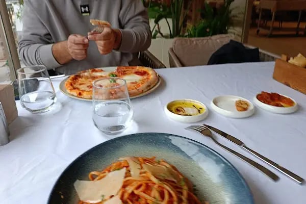 Novo Restaurant - Resim 14
