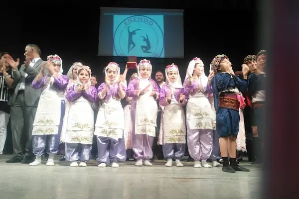 Ayfer Feray Açıkhava Tiyatrosu - Resim 19