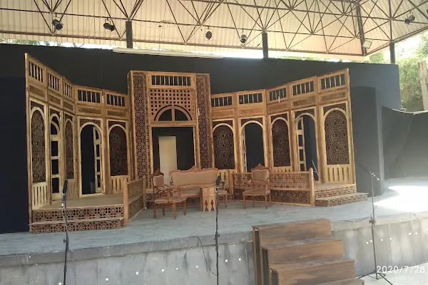 Ayfer Feray Açıkhava Tiyatrosu - Resim 18