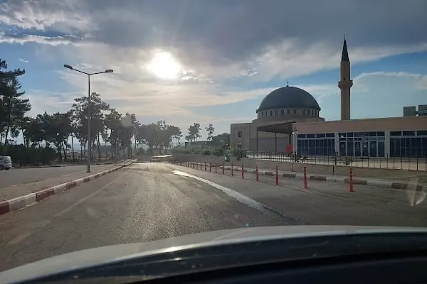 Kurşunlu Kent Mezarlığı - Resim 3