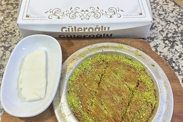Güleroğlu künefe baklava - Resim 4