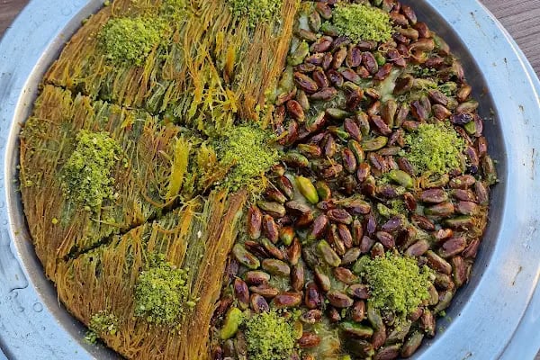 Güleroğlu künefe baklava - Resim 11