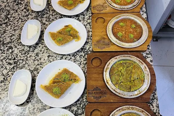 Güleroğlu künefe baklava - Resim 16