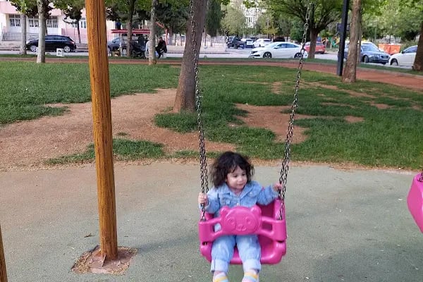 Celal Doğan Parkı - Resim 20