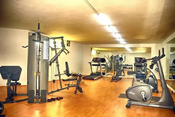 Moonshine Hotel &amp; Suites - Resim 5