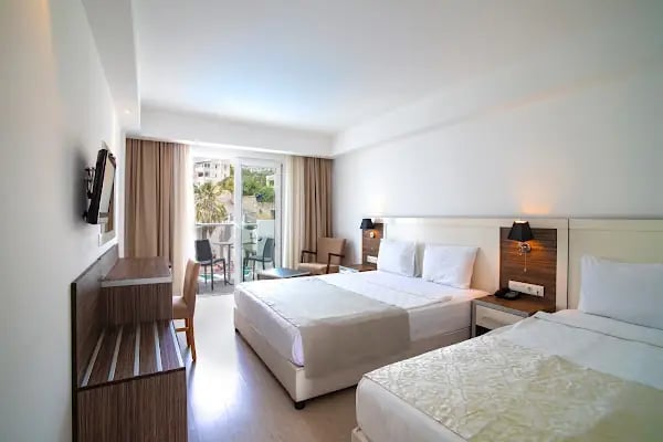 Moonshine Hotel &amp; Suites - Resim 2
