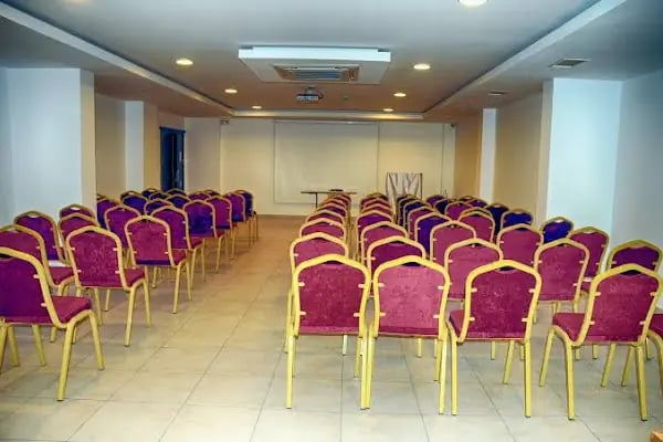 Moonshine Hotel &amp; Suites - Resim 7