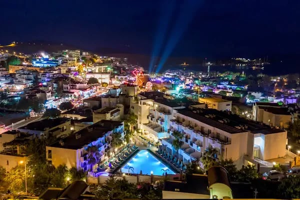 Moonshine Hotel &amp; Suites - Resim 10