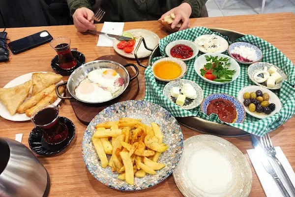 Bağcılar Belediyesi Aliya İzzetbegoviç Sosyal Tesisi - Resim 3