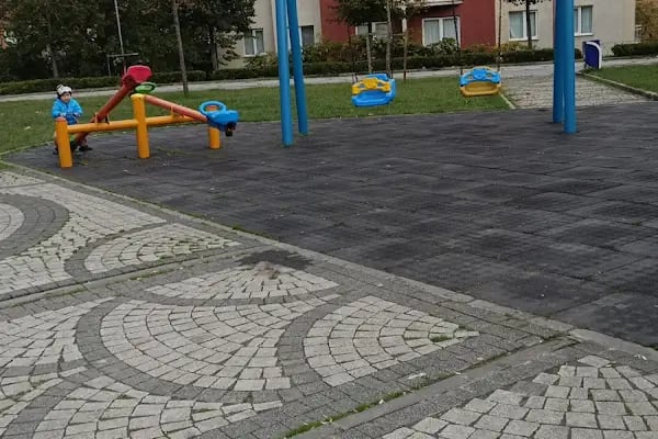 Bağcılar Belediyesi Uçanevler Parkı Aile Çay Bahçesi - Resim 11
