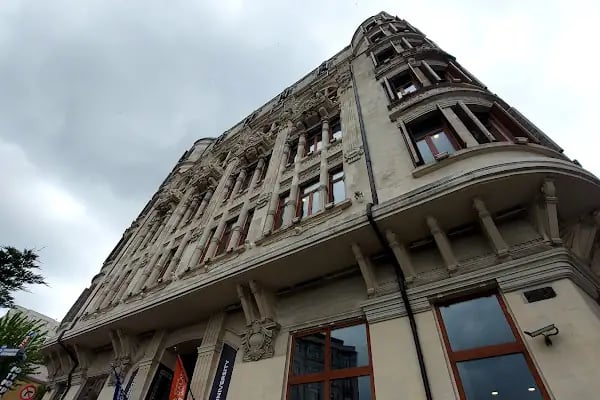 İstanbul Galata Üniversitesi - Resim 4