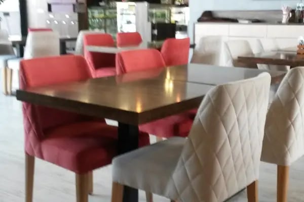 Favola Restaurant Cafe - Resim 9