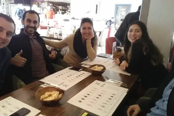 Favola Restaurant Cafe - Resim 14