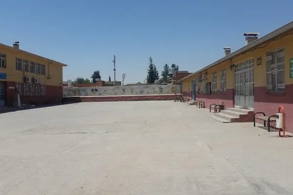 Alpaslan İlkokulu - Resim 1