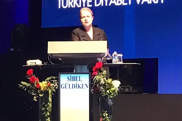 Profesör Doktor Sibel Güldiken, İç Hastalıkları ve Endokrinoloji - Resim 3
