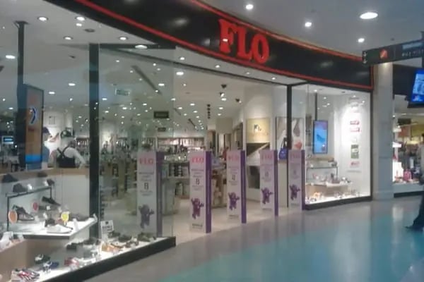 FLO Gaziemir Optimum AVM Mağazası - Resim 11