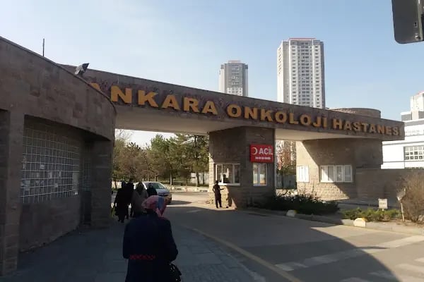 Dr. Abdurrahman Yurtaslan Ankara Onkoloji Eğitim ve Araştırma Hastanesi - Resim 2