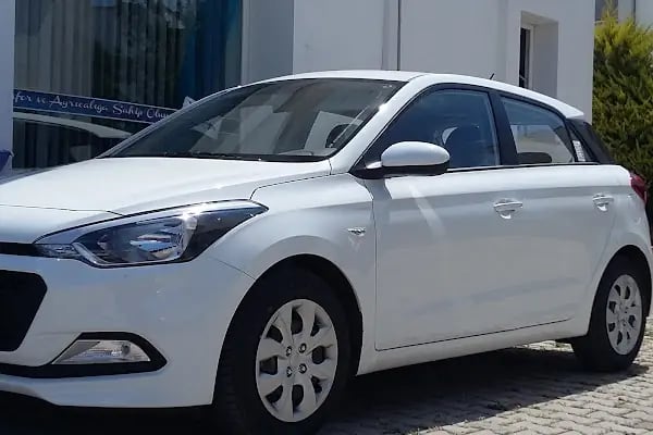 Marina Car Rental - Resim 14