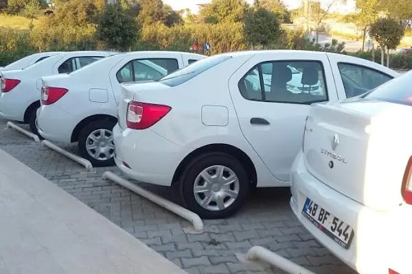 Marina Car Rental - Resim 15