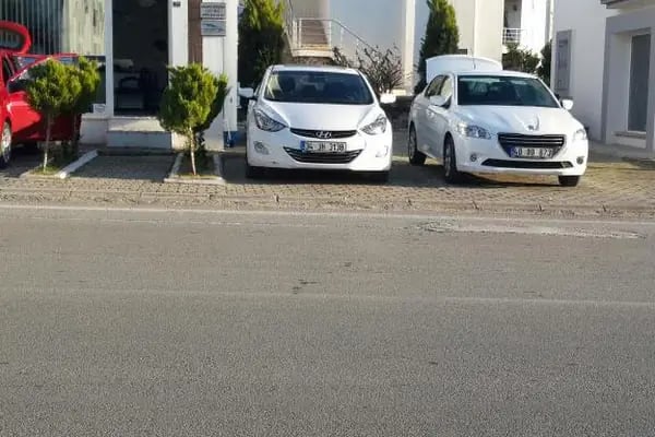 Marina Car Rental - Resim 6