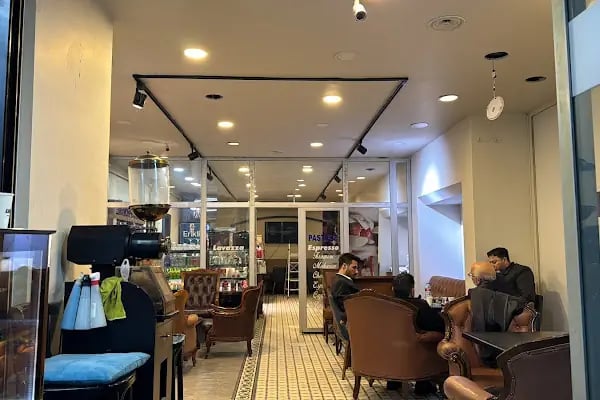 Avcılar Lavazza Cafe - Resim 6