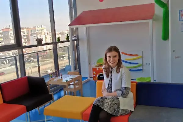 Dr. Dt. Aylin Gençkan Çocuk Diş Hekimi - Resim 7