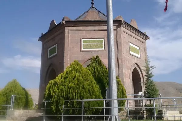 Hasan Gazi Türbesi - Resim 13