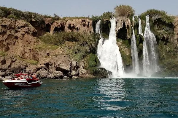 Antalya Devlet Tiyatrosu Sahnesi - Resim 16