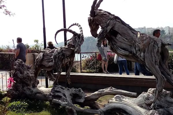 Antalya Devlet Tiyatrosu Sahnesi - Resim 18