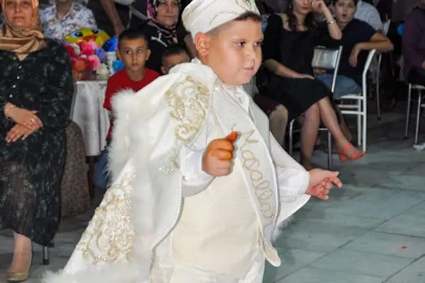 Üç Kemer Düğün Salonu - Resim 14