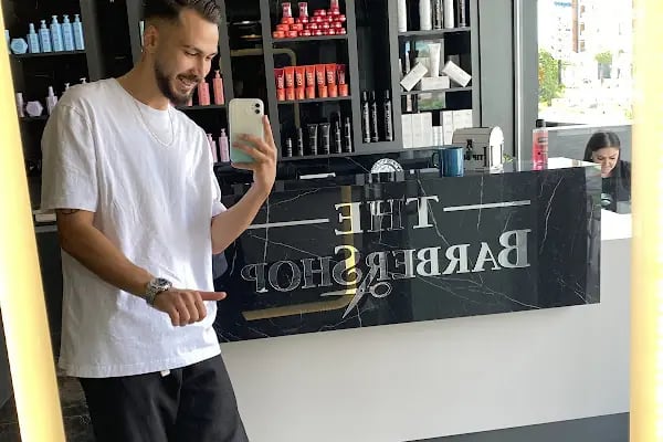 The Barber Shop - Resim 16