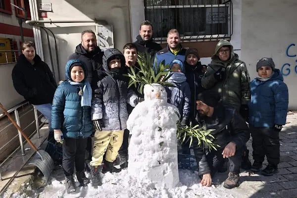 Cumhuriyet Semt Havuzu - Resim 5