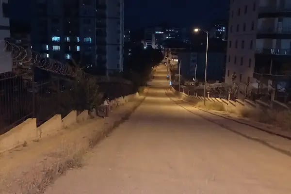 VERA KOLEJİ ORTAOKULU & VERA KOLEJİ ERKEK ANADOLU LİSESİ & VERA KOLEJİ ERKEK FEN LİSESİ - Resim 12