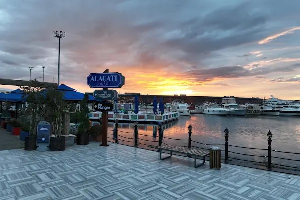 Viaport Marina Tuzla - Resim 5