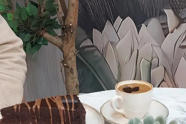 Legend Boutique Cafe - Resim 14