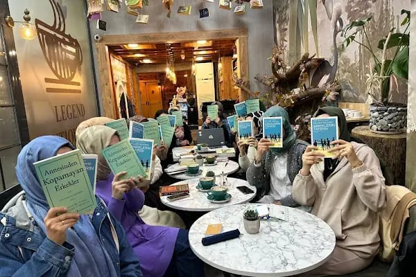 Legend Boutique Cafe - Resim 6