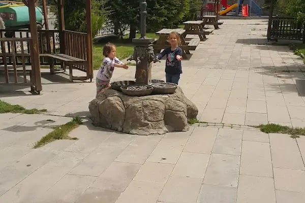 Kamil Bostan Parkı - Resim 16