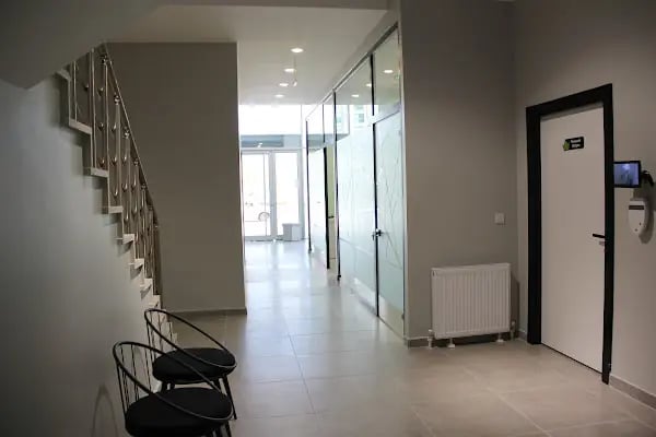 Özel Çınar Ağız ve Diş Sağlığı Polikliniği - Resim 2