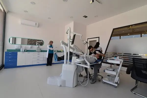 Star Dental Ağız ve Diş Sağlığı Polikliniği - Resim 2