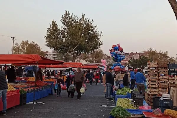 Işıklar Mahallesi Pazar Yeri - Resim 7