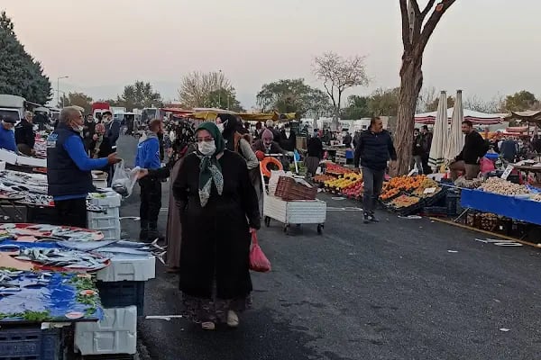 Işıklar Mahallesi Pazar Yeri - Resim 5
