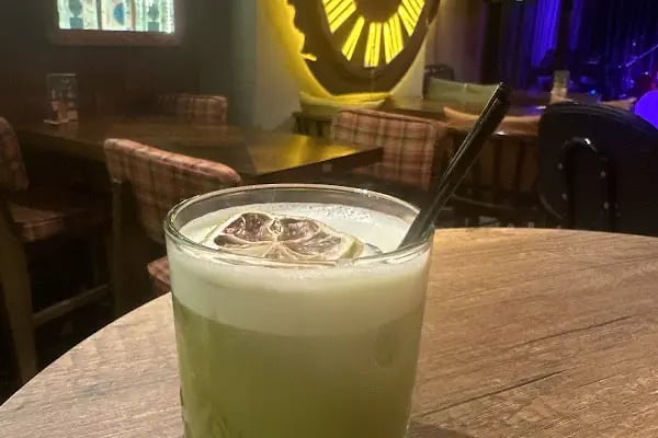 Sir Winston Pub Ataşehir Bulvar 216 - Resim 5