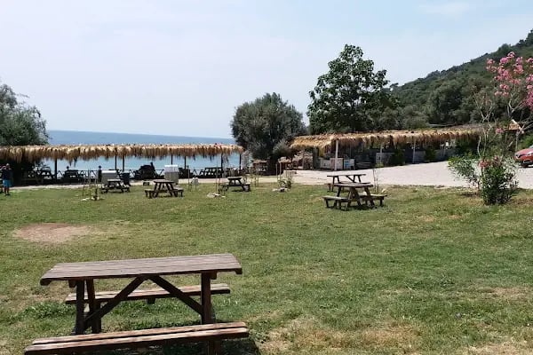 Kargacık Koyu - Plaj - Piknik Alanı - Resim 1