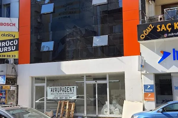 Avrupadent Buca Forbes Ağız ve Diş Sağlığı Polikliniği İzmir Gülüş Tasarımı - Resim 7
