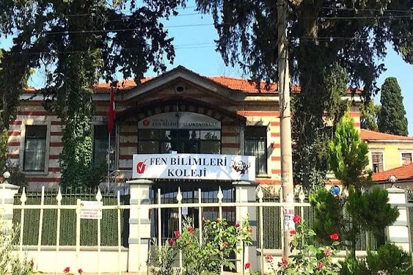 Özel Buca Fen Bilimleri Ortaokulu - Resim 1