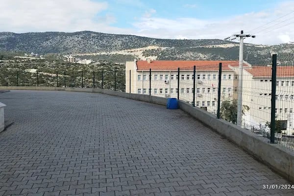 80. Yıl Cumhuriyet Ortaokulu - Resim 5
