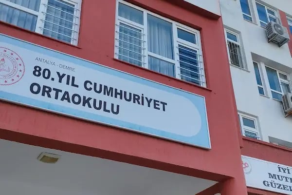 80. Yıl Cumhuriyet Ortaokulu - Resim 12