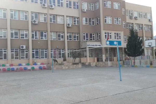 80. Yıl Cumhuriyet Ortaokulu - Resim 18
